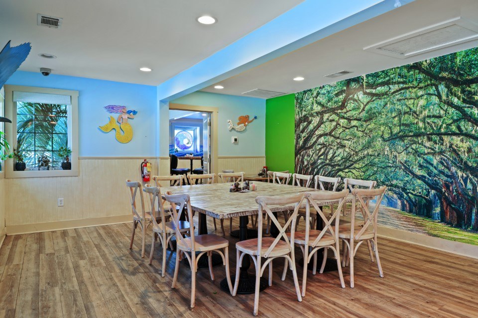 Driftaway Cafe inside gallery image 62
