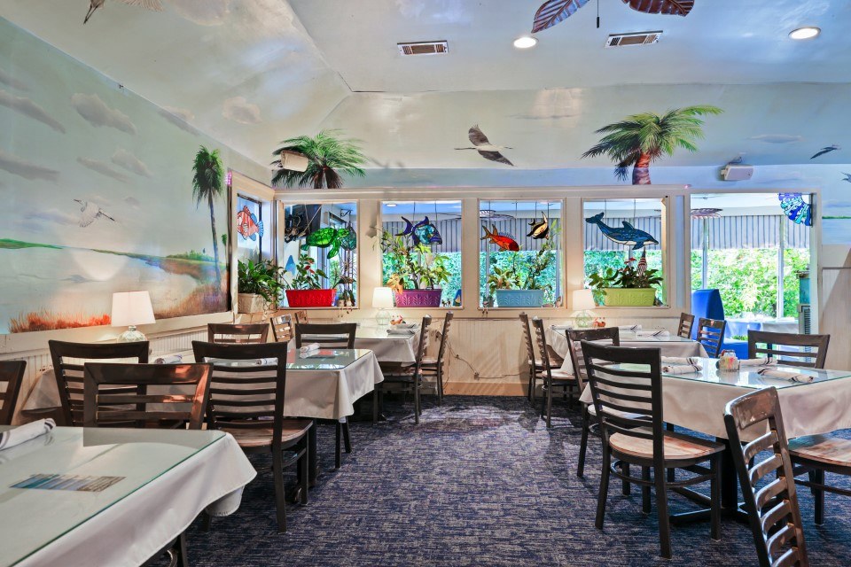 Driftaway Cafe inside gallery image 8