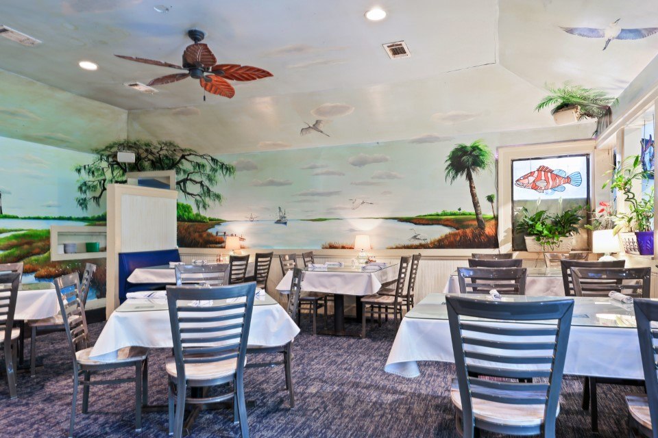 Driftaway Cafe inside gallery image 53