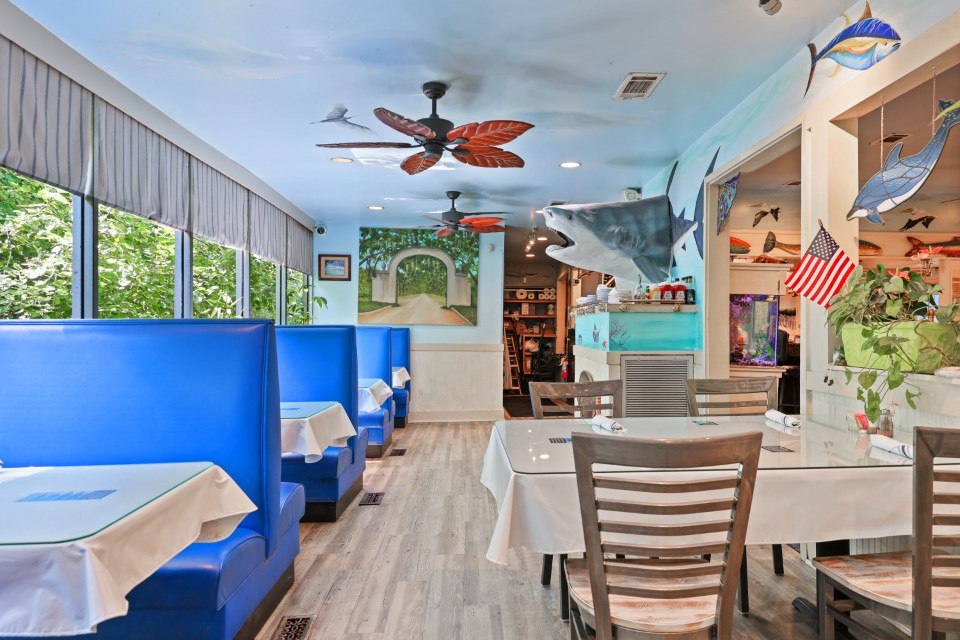 Driftaway Cafe inside gallery image 90