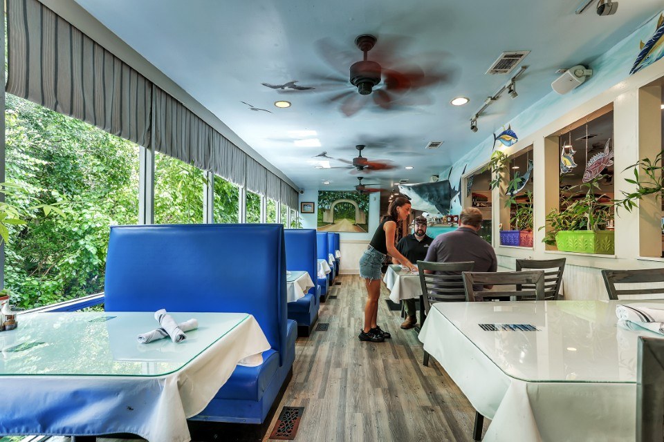 Driftaway Cafe dining room