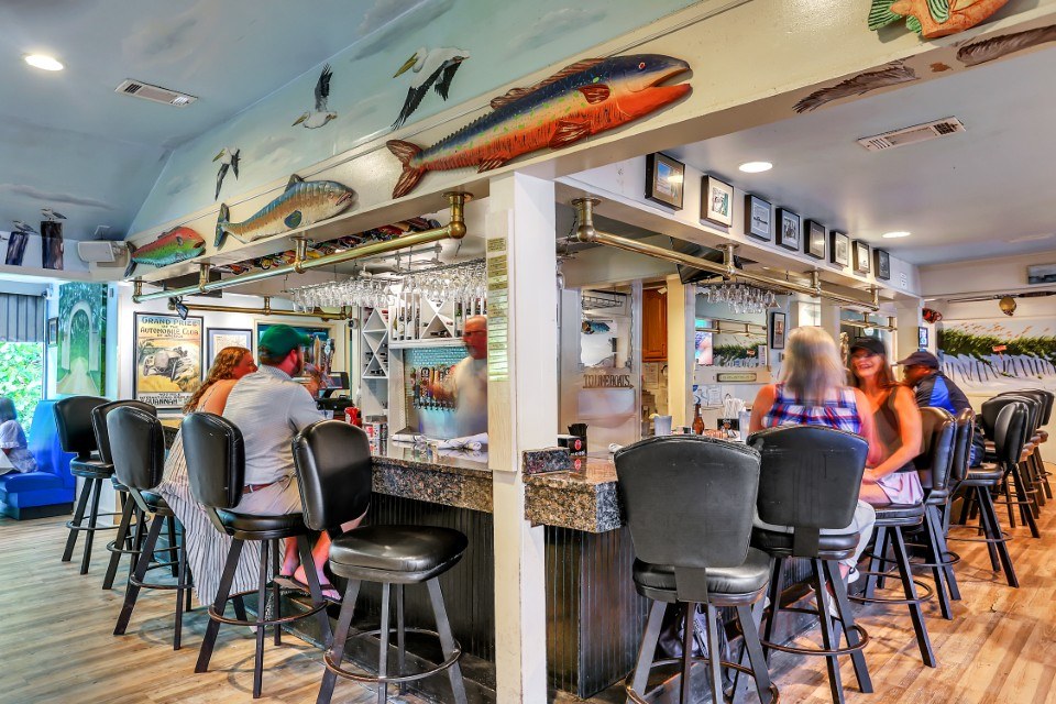 Driftaway Cafe inside gallery image 44