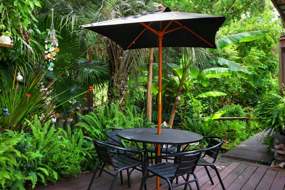 Driftaway Cafe outside gallery image 30